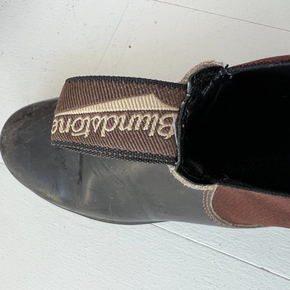 Blundstone Classic 550 Chelsea Boot - Picture 2 of 6